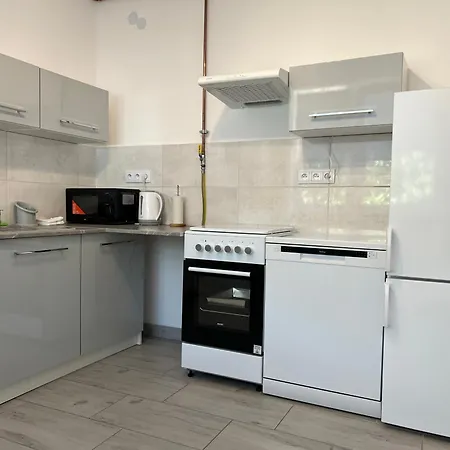 Etna 3. Mały Domek Z Parkingiem . Morgowa. Apartamento Rzeszów